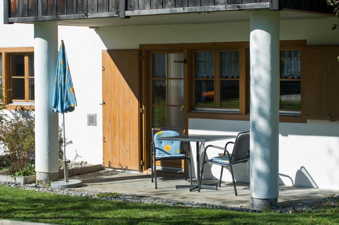 Ferienwohnungen Muntschi Andeer Habitación foto